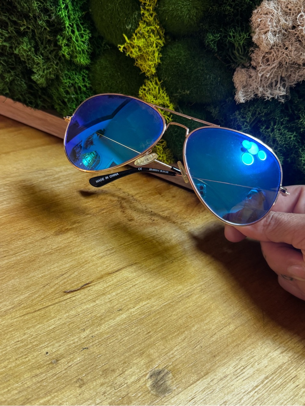 Gold Frame Blue Mirrored Aviator Sunglasses - Unbranded